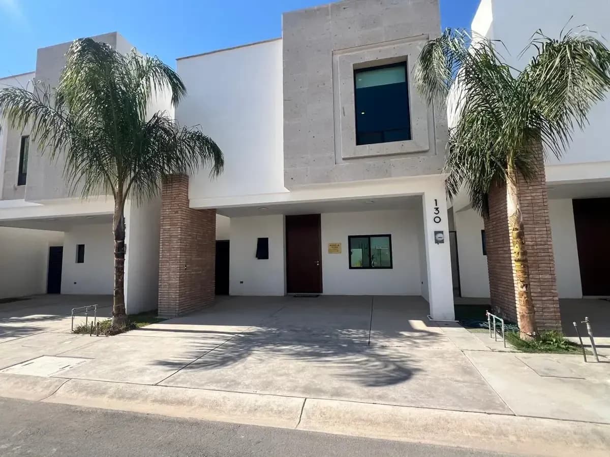 Casa en venta en La Rioja Residencial, Torreón · Modelo Toledo
