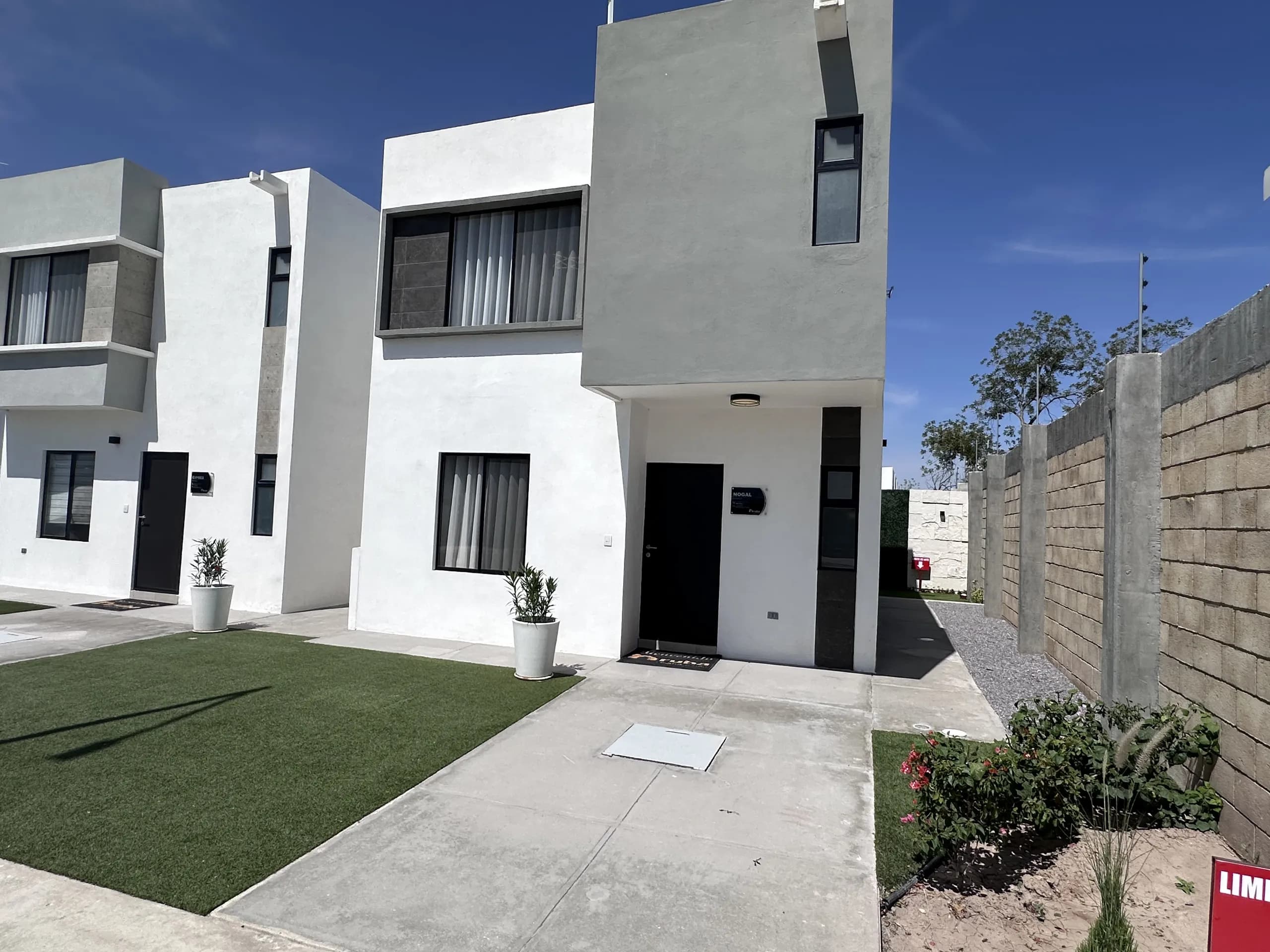 Casa en venta en Paseo del Valle, Torreón · Modelo Nogal