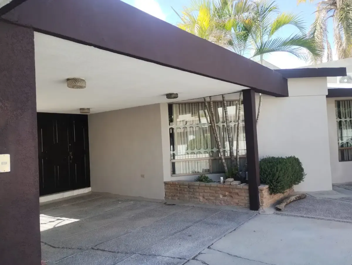 Casa en renta en Campestre La Rosita, Torreón